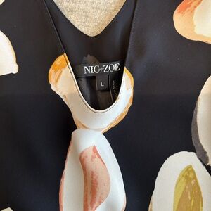 NIC+ZOE Black Sleeveless Top with Leaf Pattern